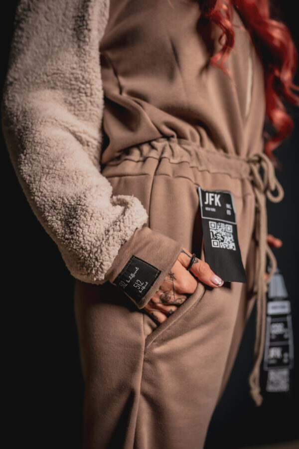 TZP09732-1
